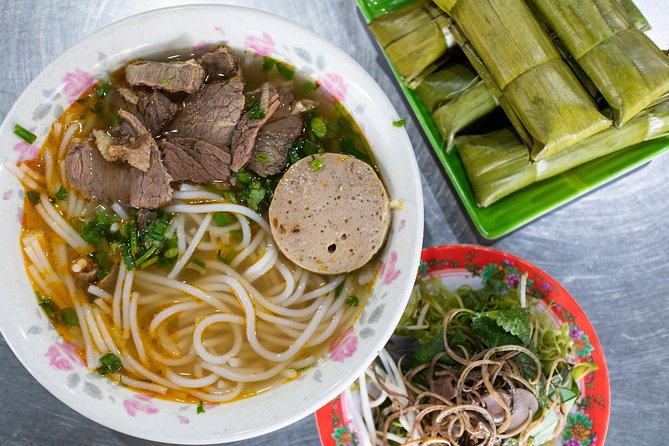 PRIVATE Walking STREET FOOD with GIRLPOWER locals - Guides, Girlpower routes, and safety you can feel