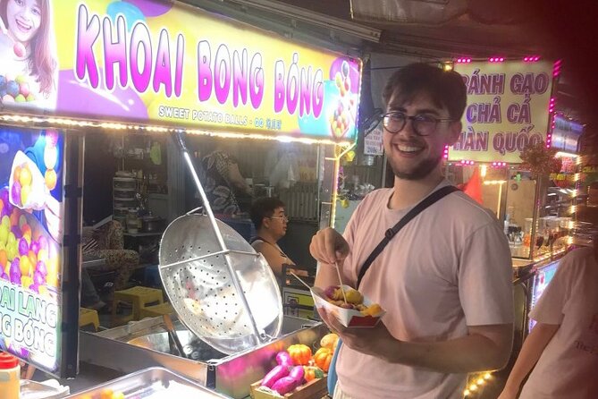 Ride Saigon: Private Half-Day Motorbike Adventure - Food plan: lunch choices plus a full street-food dinner ride
