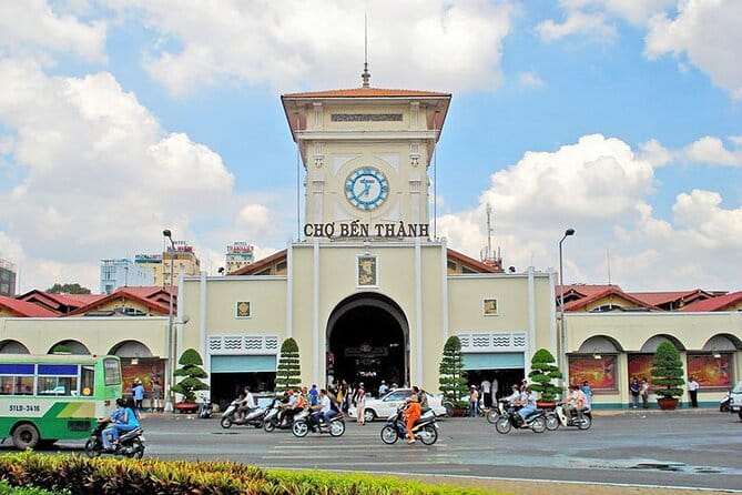 Sai Gon City Tour and Dinner On Cruise Half Day - From 203 Đề Thám to the Saigon Opera House: First Photos, No Fuss