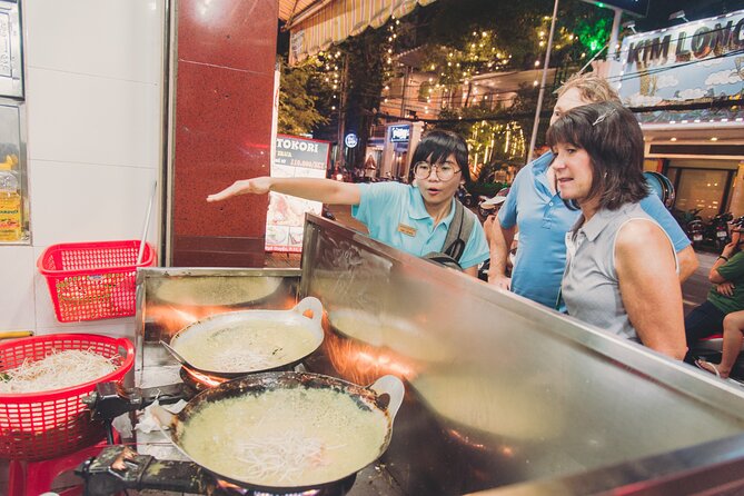Saigon After Dark Night Tour by Scooter + 7 tastings - Ho Thi Ky Flower Market: the sights, then the snack-making moment