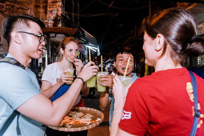 Saigon After Dark With Seafood, Beer & Live Music Bar - Stop 2: Nguyen Thien Thuat Apartment Buildings (Old Saigon, Up Close)