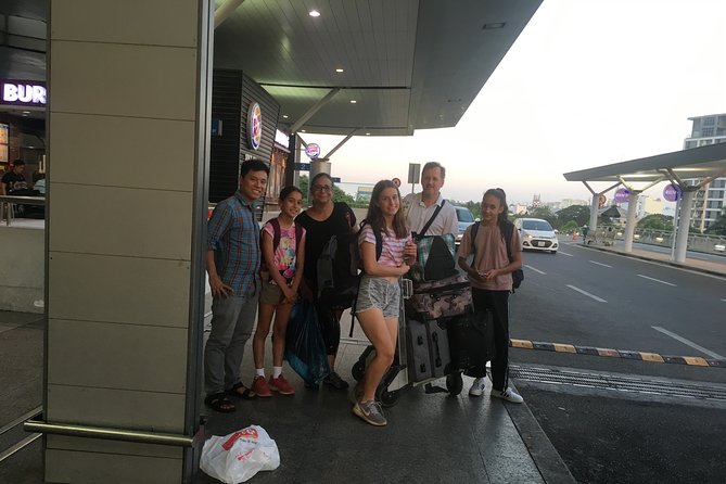 Saigon Airport to Ho Chi Minh City Center Private Transfer - How to Message If You Get Stuck in Immigration