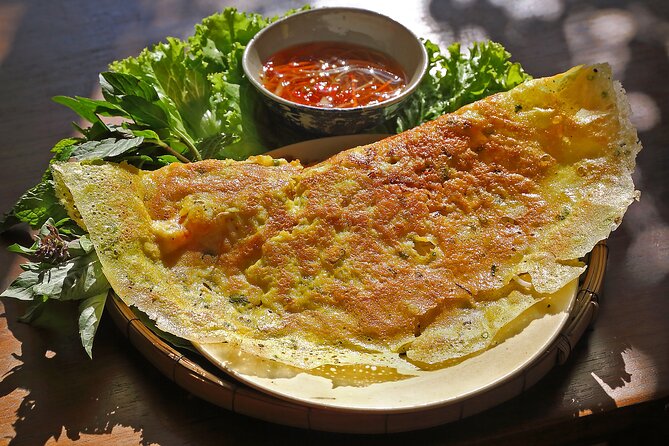 Saigon By Night and Vietnam Local Food on Motorbike - How to Get the Most Out of the Night Food Ride