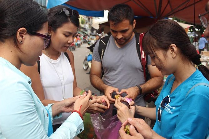 Saigon City Highlights: Half-Day Private Tour by Car - Ben Thanh Market and everyday Chinatown vibes