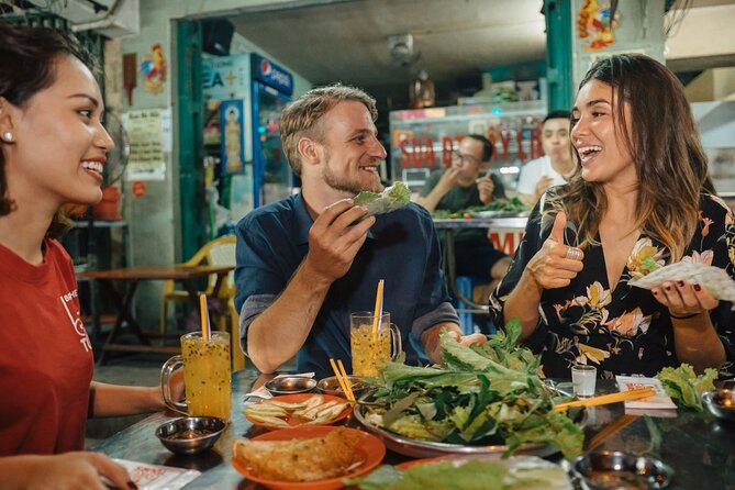 Saigon city tour & Street food - District 5 fashion street and the “local lanes” feeling