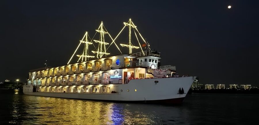 Saigon Dinner On Cruise Tour With Private Table - Timing, photos, and how to not miss the best light
