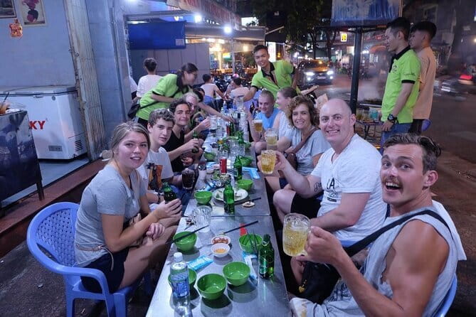 Saigon Local Sightseeing Free Walking Tour - Practical Tips: Dress, Cash, Heat, and Staying On Time