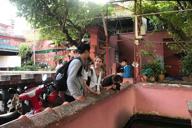 Saigon Morning City Historical Scooter Tour w Ao Dai Rider option - Why A Morning Scooter Tour Beats Trying to Drive Yourself in HCMC