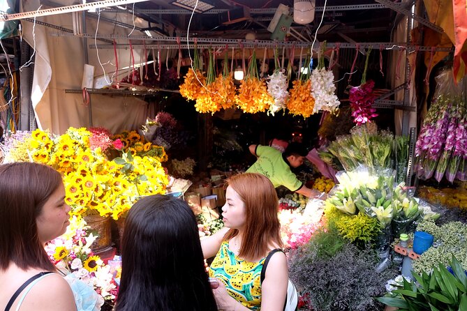 Saigon Morning Excursion by Scooter - District 10 flower market: hundreds of blooms and the Sadec connection