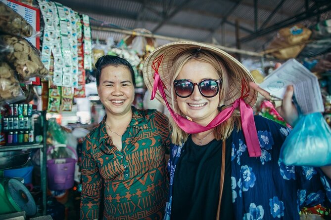 Saigon Night Bites on Foot: Local Vendors, Stories & Sweet Finish - Your start point: the Fine Arts Museum at 5:00 pm