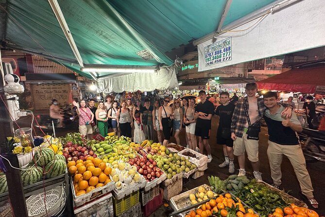 Saigon Night Walking Food Tour - 100% No Tourist - Stop by stop: what the itinerary feels like in real life