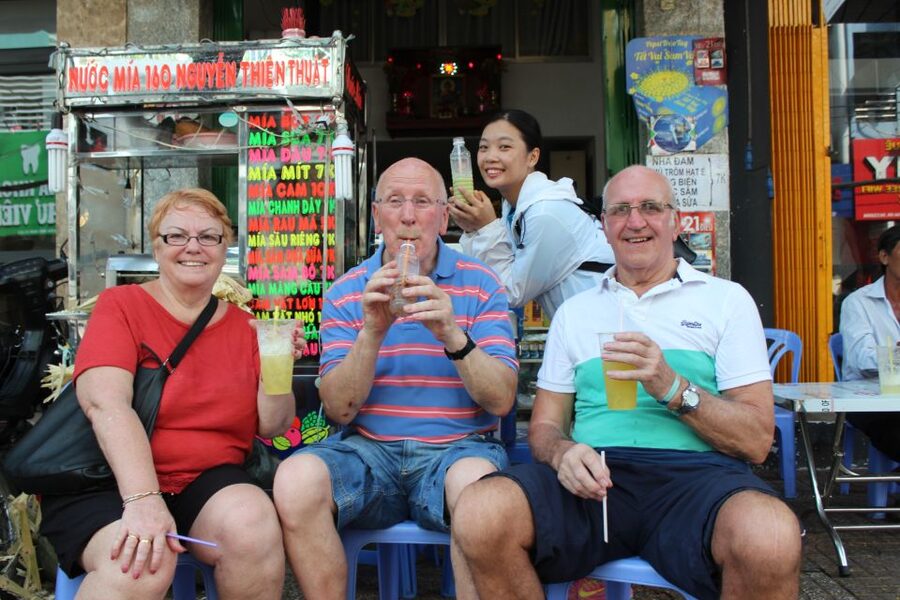 Saigon: Private Half-Day Car Tour of Ho Chi Minh City - Jade Emperor Pagoda: Taoist Worship You Can See and Feel