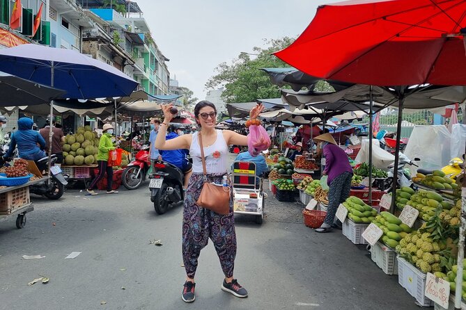 Saigon Private/Small Group Walking Food Tour with 13 Tastings - Guides: English-Friendly, Street-Food Focused, and Ready to Explain