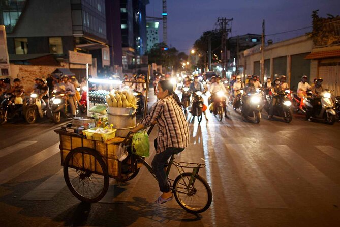 Saigon Sight & Food Tour By Night (Private Tour) - Food safety and picking stalls your guide actually trusts