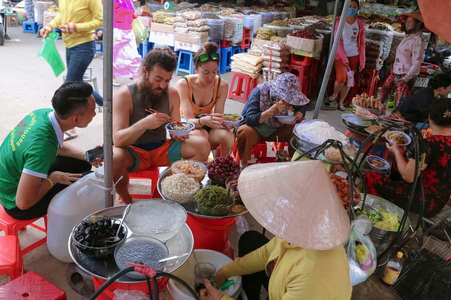 Saigon Unseen: Culture, Coffee, & Hidden Gems Motorbike Tour - Ten Thousand Buddhas Monastery: quiet space, serious scale