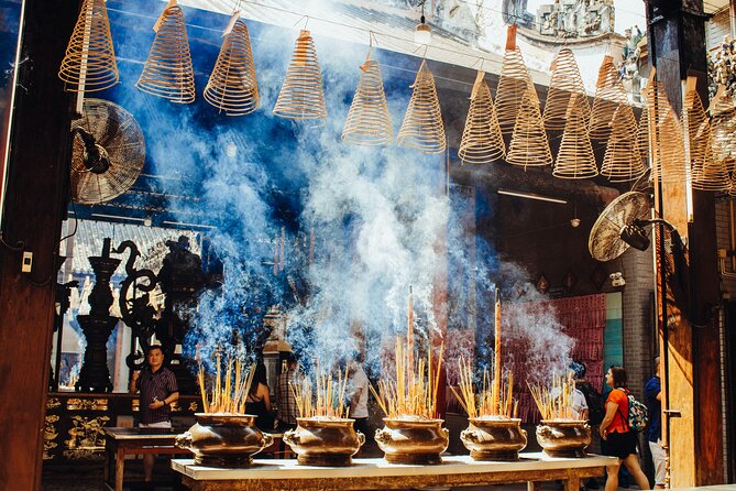 Saigon Unseen, History, & Hidden Gems Sightseeing Motorbike Tour - District 10 wet market: see how locals actually shop