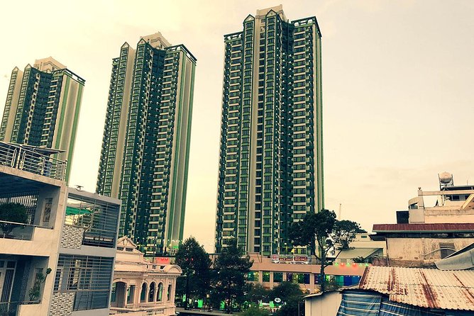 Saigon Vegetarian Tour by Motorbike and Scooter - Stop 2: Nguyen Thien Thuat Apartment Buildings and Street-Food Energy