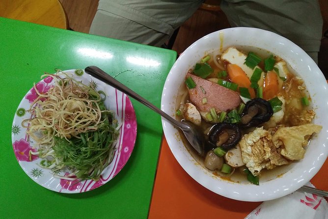 Saigon Vegetarian Tour by Motorbike and Scooter - Stop 4: Saigon Chinatown (District 5), Thien Hau Temple, Medicine Streets, and Lanterns