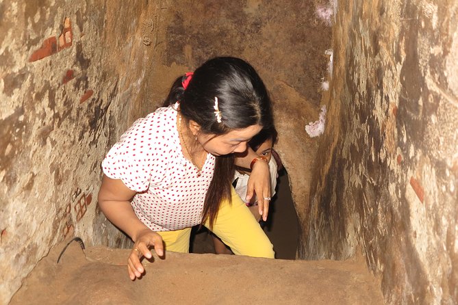 Small-Group 1-Day Tour: Cu Chi Tunnels & Mekong Delta - Lunch and snacks: what’s included (and what to plan for)