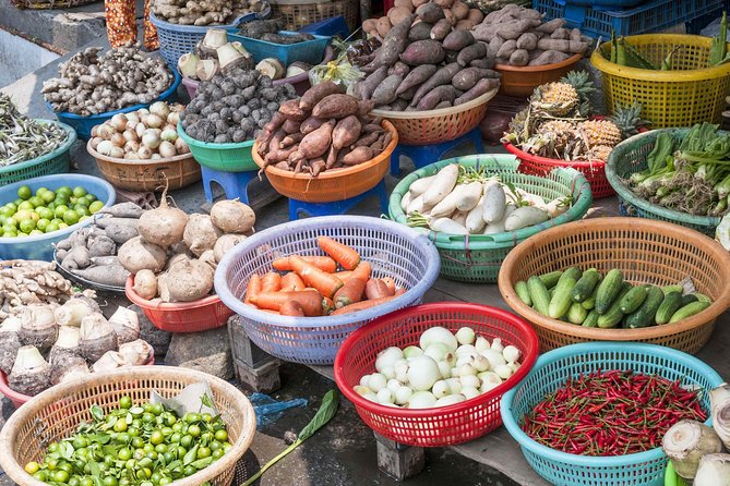 Small-group Cooking Class with Market visiting (4-5 hours) - Your half-day format: cyclo pickup, market walk, and a proper lunch