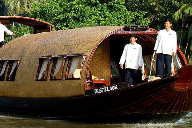 Song Xanh Sampan Mekong Cruise 2 Days 1 Night - From Ho Chi Minh City to Phu An Jetty: getting into the right mode