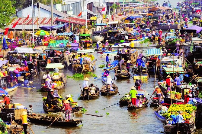 Song Xanh Sampan Mekong Cruise 2 Days 1 Night - The sampan style: how the canal maze changes your perspective