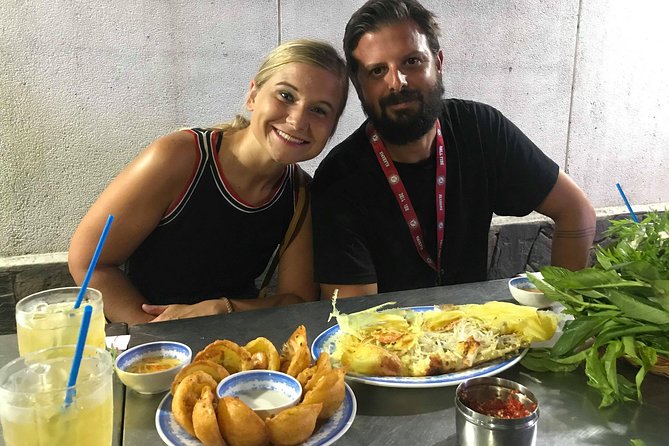 Taste the Unreal Street Food Walking Tour in Saigon - The walking between stops: learning Saigon’s street rhythm
