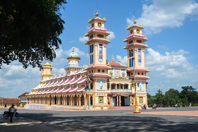 Tay Ninh Holy See - Cable Car & Cu Chi Tunnels | Small Group Tour - From District 1 Pickup to Bà Đen Mountain Cable Car Views