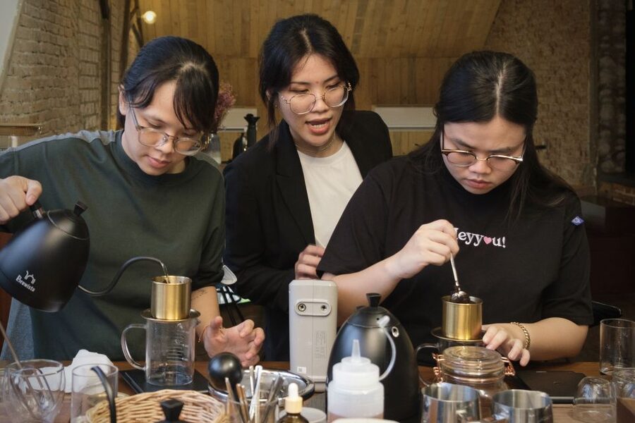 Techniques & Secrets Behind the Famed Vietnamese Egg Coffee - Finding Lacàph: The Upper Floor, the Purple Door, and District 1 Easy Mode