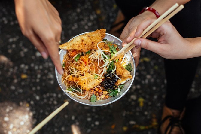 The 10 Tastings of Ho Chi Minh City With Locals: Private Street Food Tour - Ben Thanh Market: bánh beo, tapioca dumplings, and a fast food education
