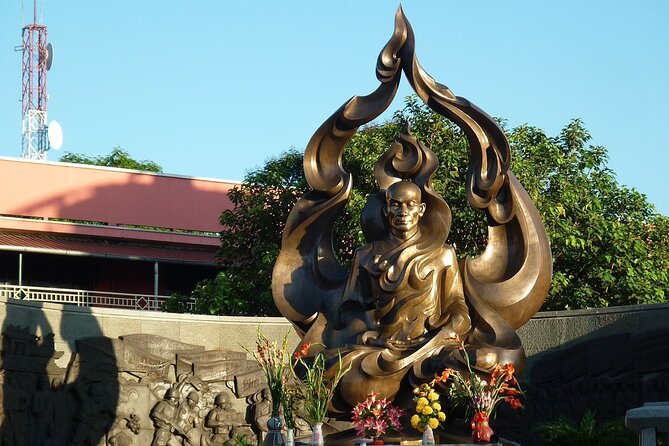The Hidden Gems & Insightful Stories of Saigon Walking Tour - Stop 5: Thich Quang Duc Monument and respectful remembering