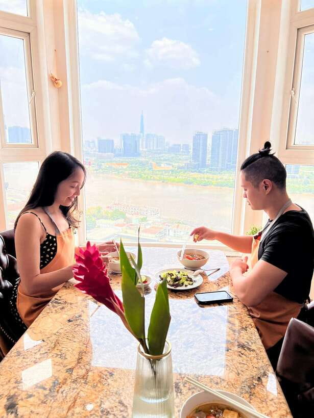 Top Home Cooking Class with Stunning River View AC Kitchen - First you meet Lua in District 4, 1km from the center