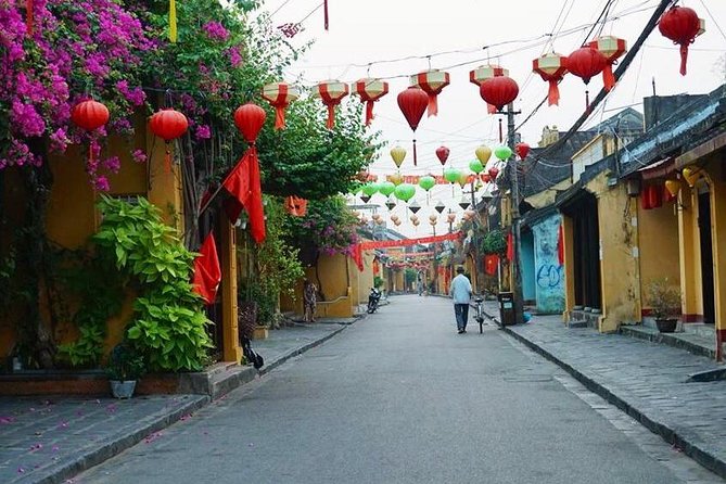 Vietnam Tour from the South to the North in 10 Days 9 Nights - Ho Chi Minh City arrival day and the Cu Chi Tunnels day