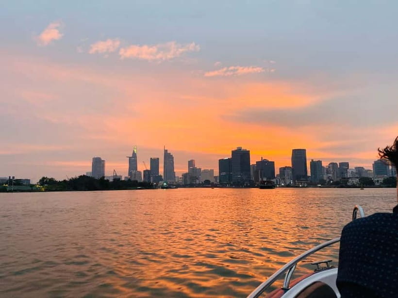 VIP Tour Enjoy Romantic Sunset by Speed Boat Free Cocktail - Tips to make your sunset speedboat night go smoothly
