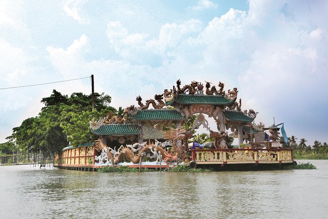 VIP Tour in Dragon Floating Temple sightseeing by SpeedBoat - Cruise Time: Saigon Bridge, Saigon Port, and Thanh Da Island Views