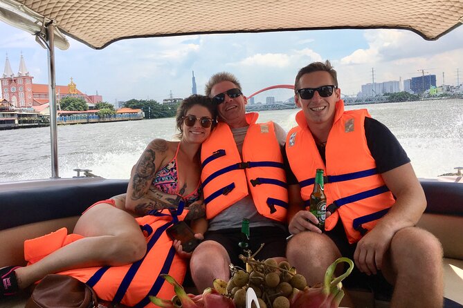VIP Tour in Saigon: New Year’s Eve Fireworks 2027 by SpeedBoat - Price and value: what $150 buys you on the water