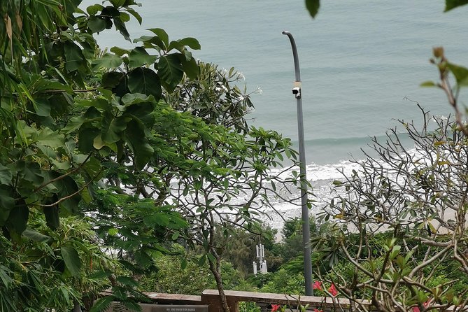 Vung Tau Beach Break One Day Private Tour - Lunch that feels local: Vietnamese set-menu seafood