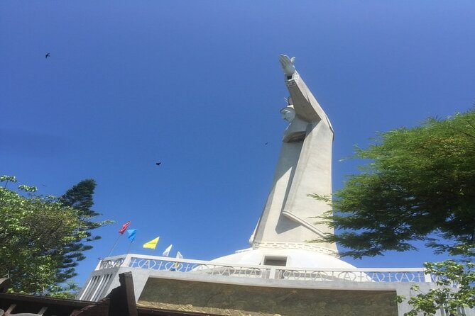 Vung Tau Beach full day tour from Ho Chi Minh City - Bai Biển Vung Tàu: the beach chunk that actually matters