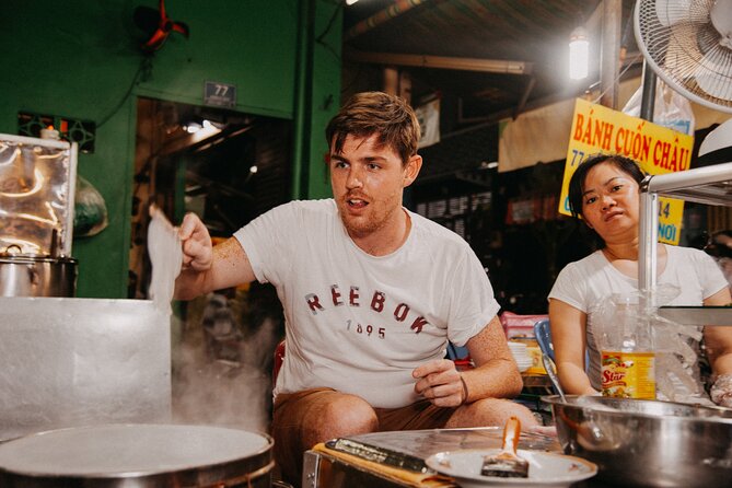 Walking Street Food Evening Safari with 20 tastings - Rain poncho and comfort: the small things that change your night