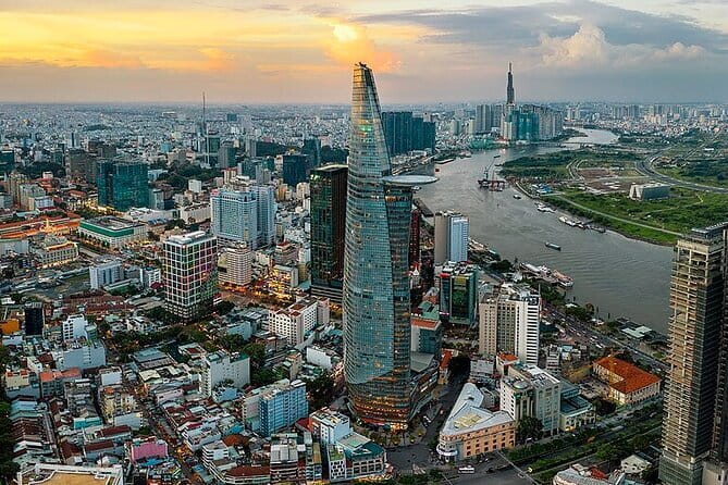 Water Puppet Show And Dinner Cruise On Saigon River Private Tour - Who this tour suits best (and who should think twice)